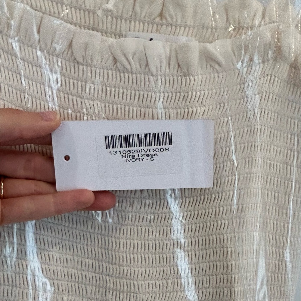 Reformation Nira Dress, Ivory, Size Small. - Picture 4 of 4